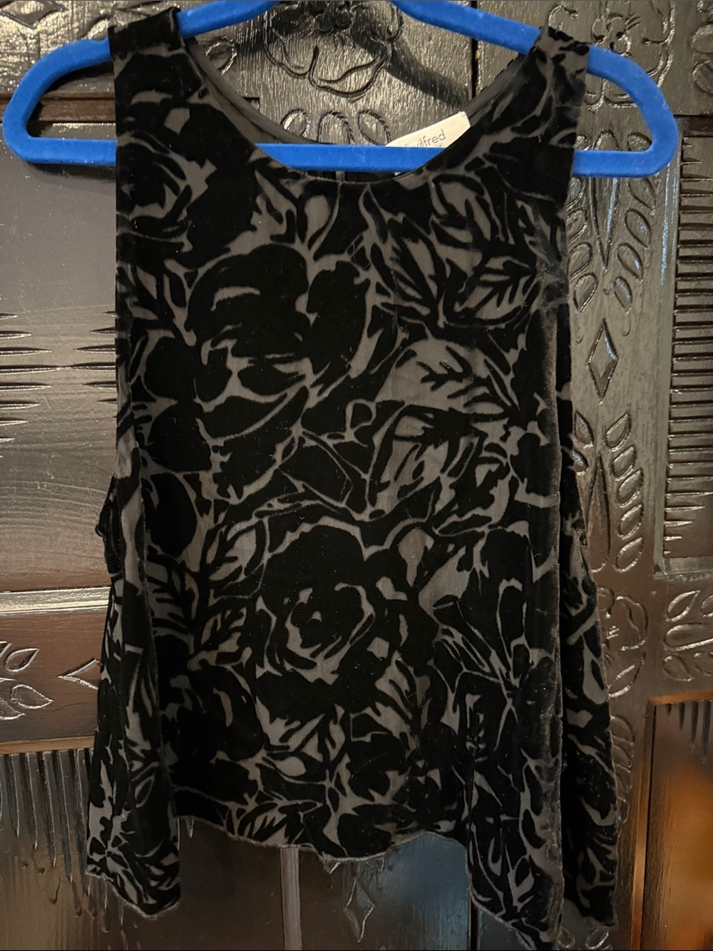 Wilfred Black Velvet Floral Burnout Shell with Blue Accent